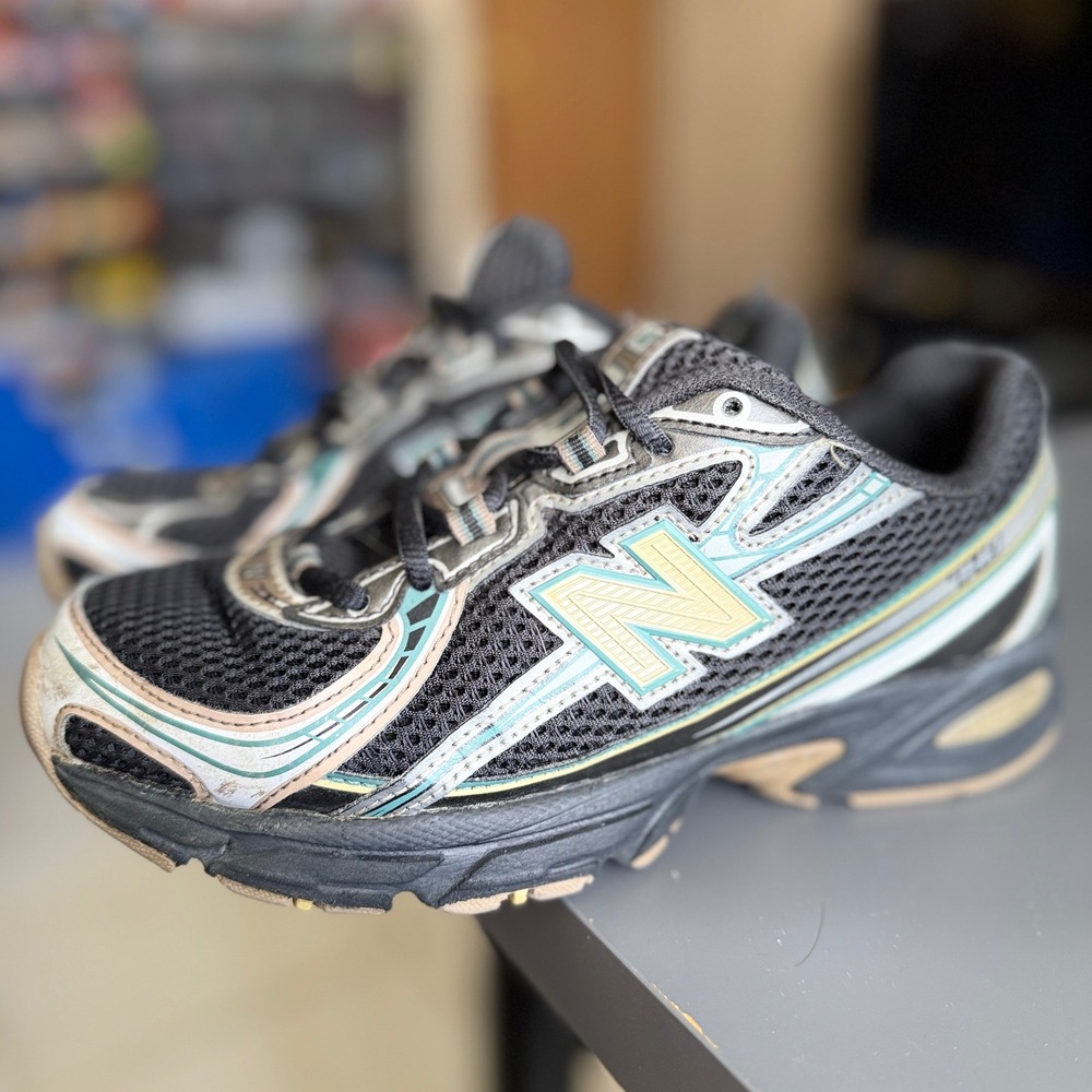 New Balance 740 Sneakers Boys 4.5 (Women 6) Black Teal Gold Athletic Shoes